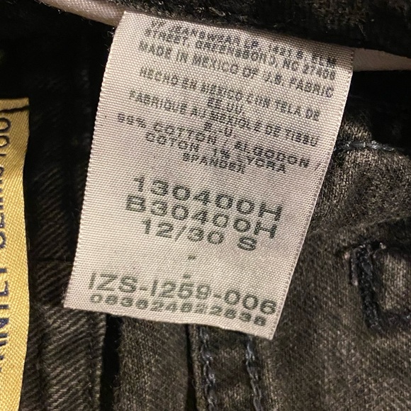 Bleached Riders Instantly Slim High-Waist Mom Jean - Picture 15 of 15